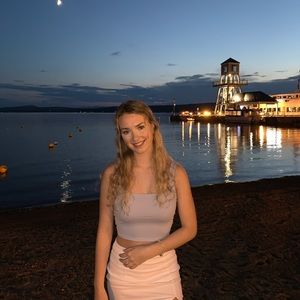 Meet your Posher, Catherine